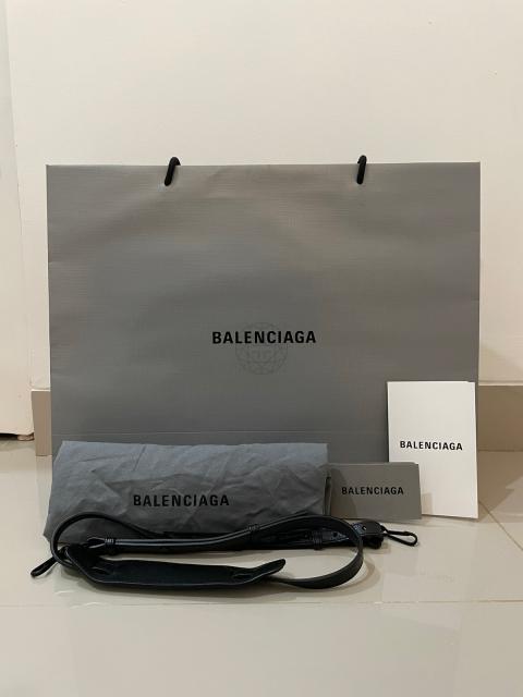 Sell Balenciaga Medium Neo Classic City Bag - Black